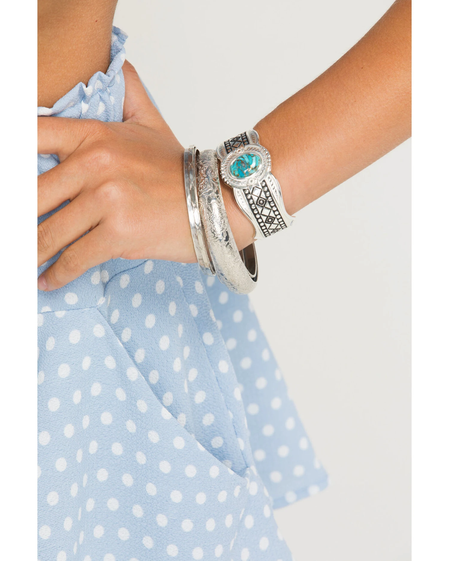 Montana Silversmiths Women's Phases Of The World Cuff Bracelet 5 Montana Silversmiths Women's Phases Of The World Cuff Bracelet - Image 3