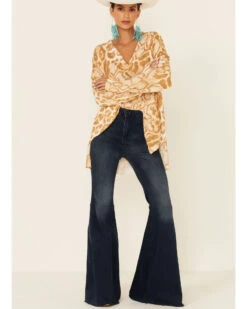 Show Me Your Mumu Women's Sand Cliffside Cheetah Print Pullover Sweater -Ariat Store 2000339451 295 P1