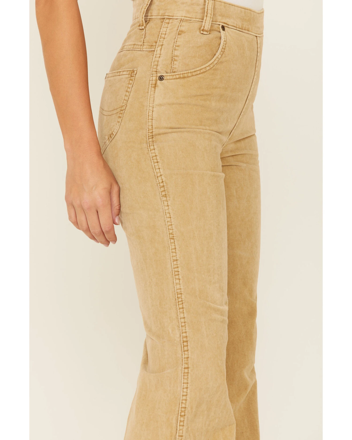 Lee Women's Corduroy High Rise Flare Jeans 6 Lee Women's Corduroy High Rise Flare Jeans - Image 4