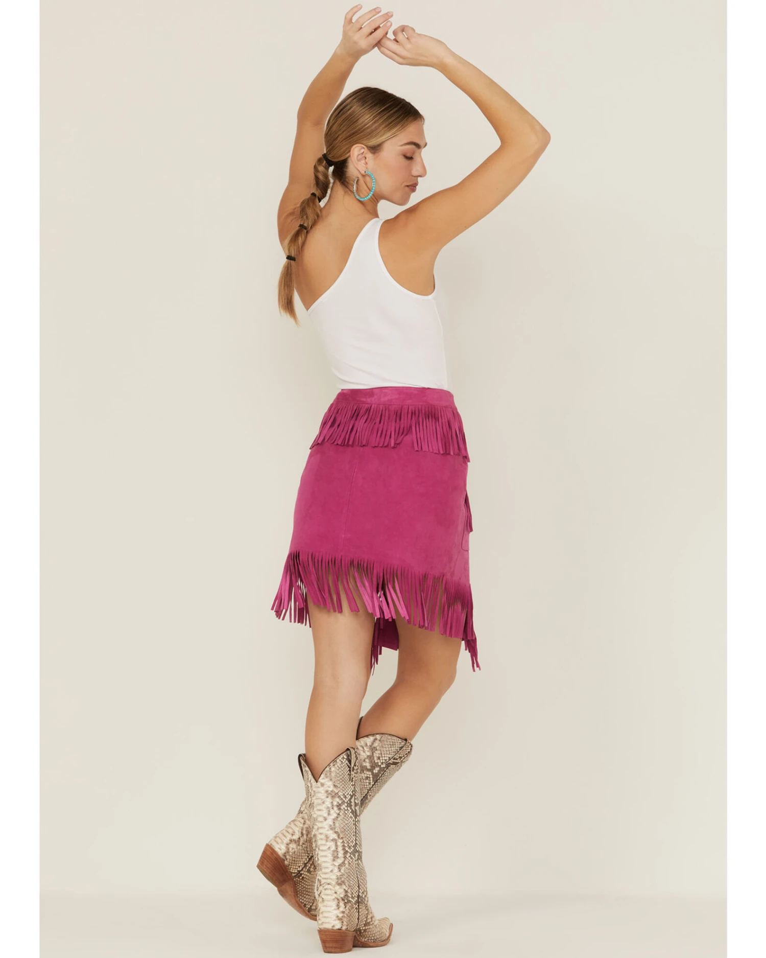 Double D Ranch Women's Chaperros Fringe Suede Skirt 6 Double D Ranch Women's Chaperros Fringe Suede Skirt - Image 4