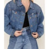 Wrangler Women's Medium Wash Cowboy Cropped Denim Jacket
