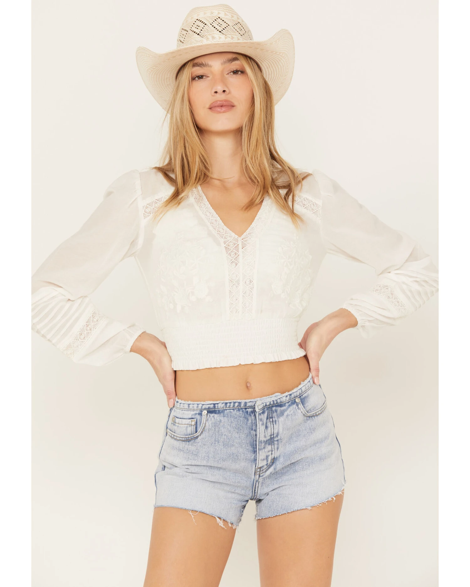 Shyanne Women's Long Sleeve Embroidered Blouse 5 Shyanne Women's Long Sleeve Embroidered Blouse - Image 3