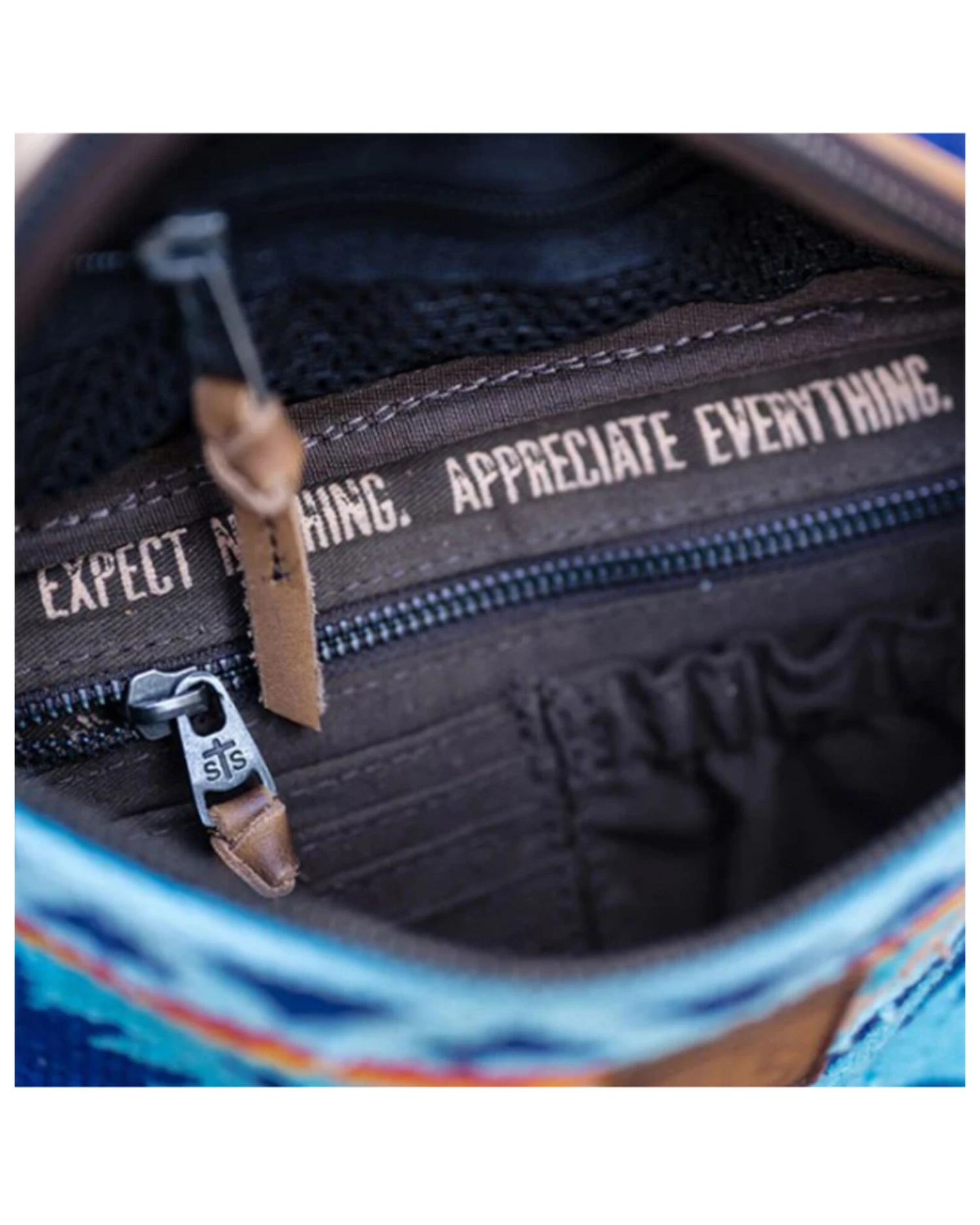 STS Ranchwear By Carroll Women's Mojave Sky Belt Bag 3 STS Ranchwear By Carroll Women's Mojave Sky Belt Bag